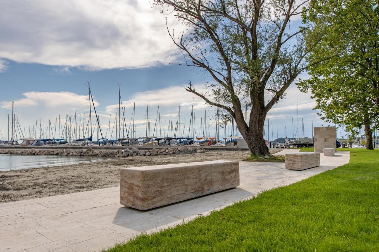 Balatonfoi Yacht Club באלאטונקנשה
